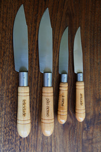 Couteaux de cuisine traditionnels portugais en bois