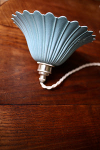 Lampe pendante Beja fabriquée à la main en faïence au Portugal