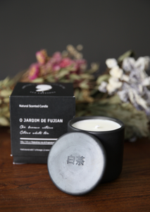 Vegan candle perfumed citrus white tea by Luz Editions